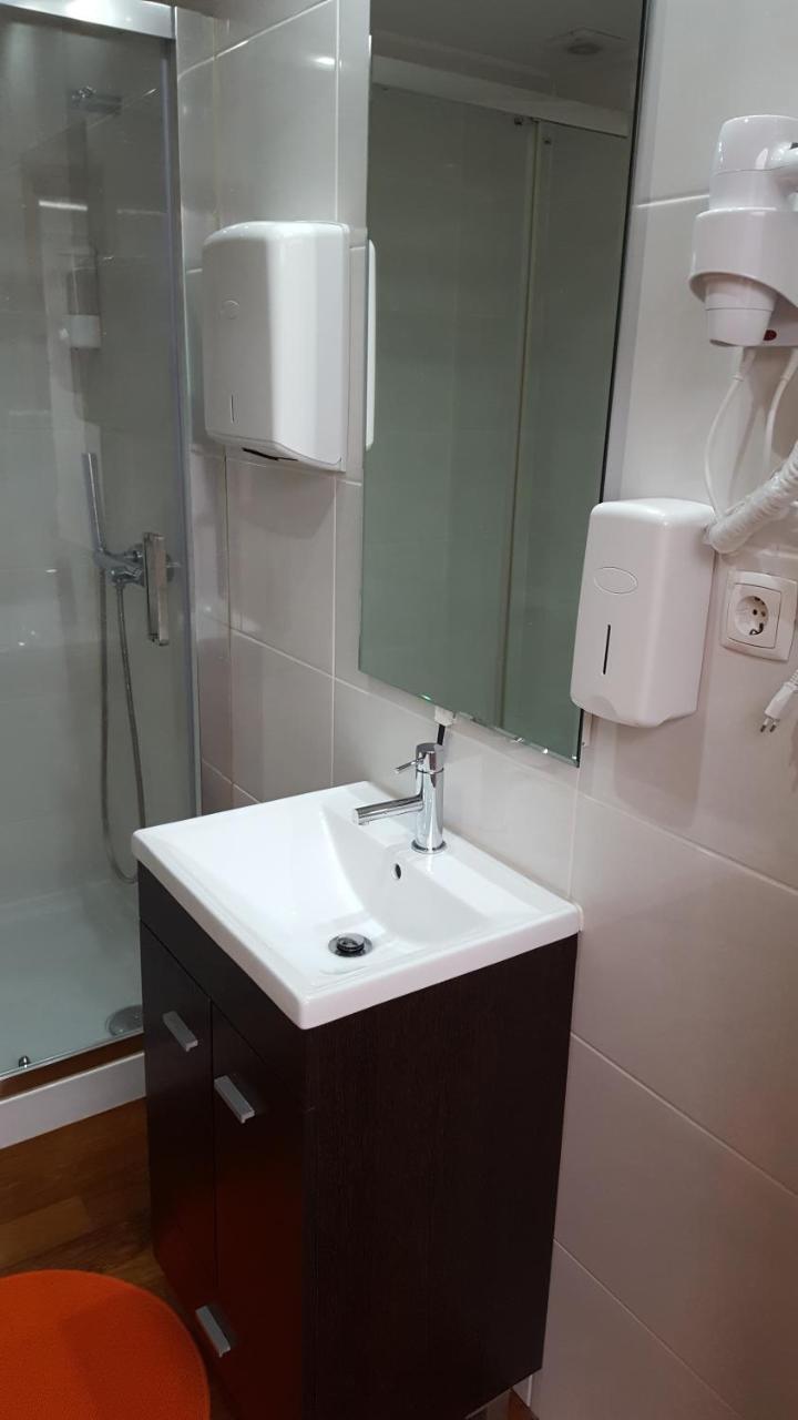 Cool Guesthouse Порто Екстериор снимка